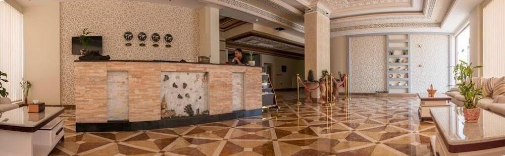 Farah Hotel Apartment Maskat Dış mekan fotoğraf